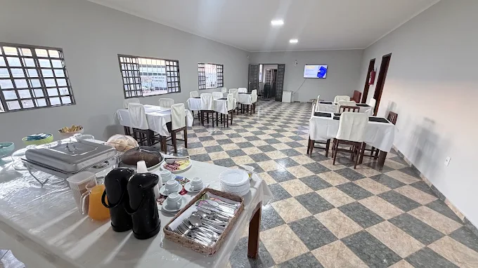 Salão de café do Hotel Zanetti